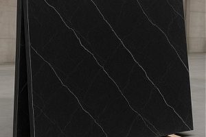 سنگ لاشتر مشکی