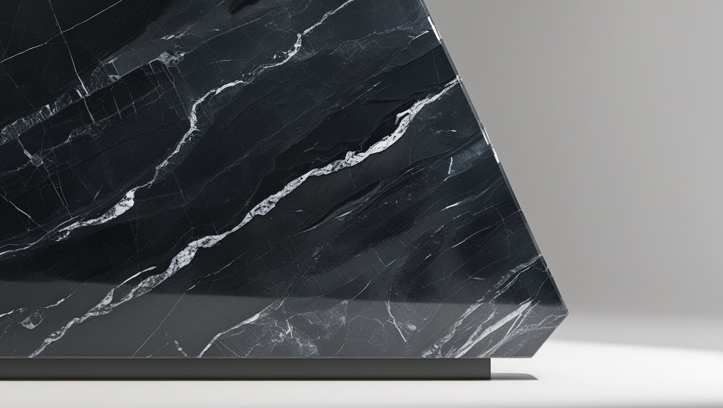 سنگ مشکی لایبید